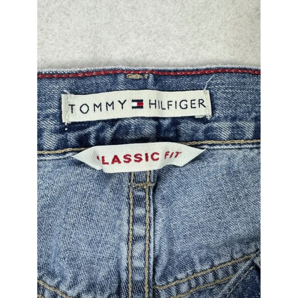 Tommy Hilfiger Classic Fit Jeans Womens  6A Medium Wash Straight Leg High Rise
